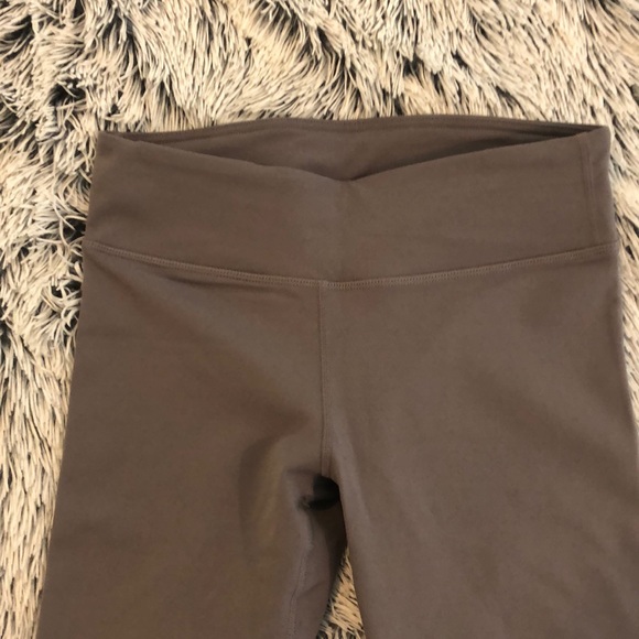 Fabletics gray high waisted leggings (XS) - Picture 2 of 4
